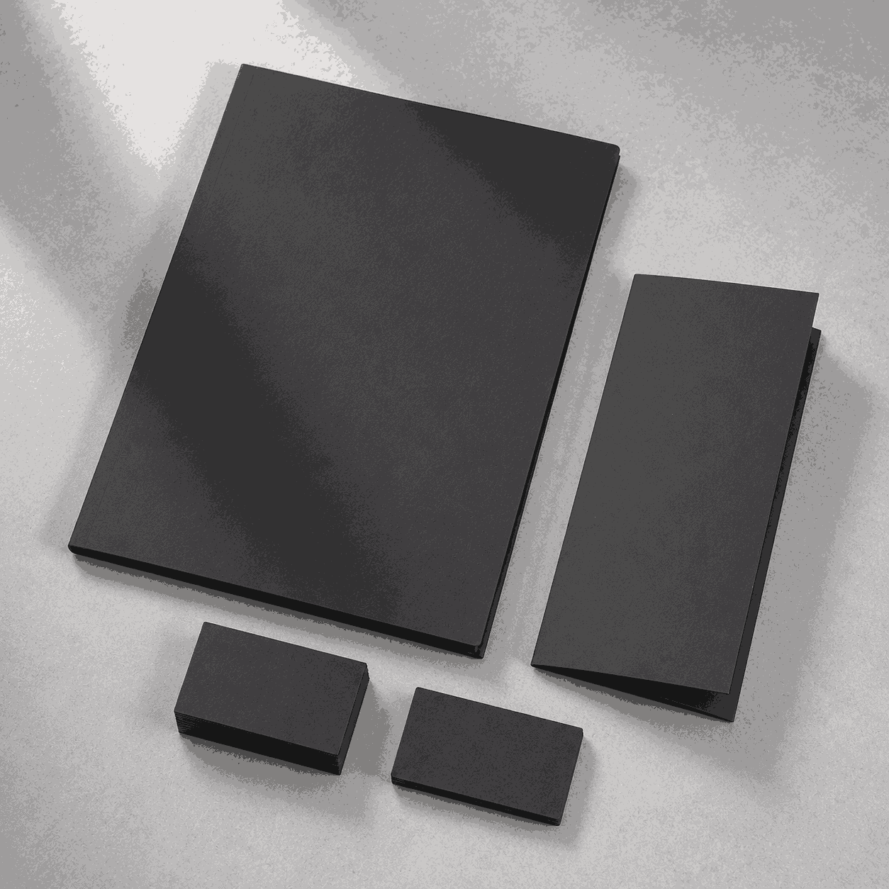 Дигитален печат на рекламни материали визитки и дипляни